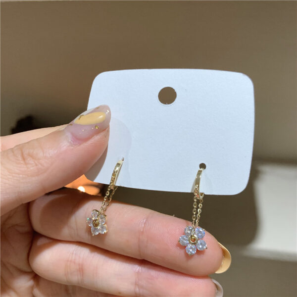 Flower Rhinestone Earrings 925 silver - Image 2
